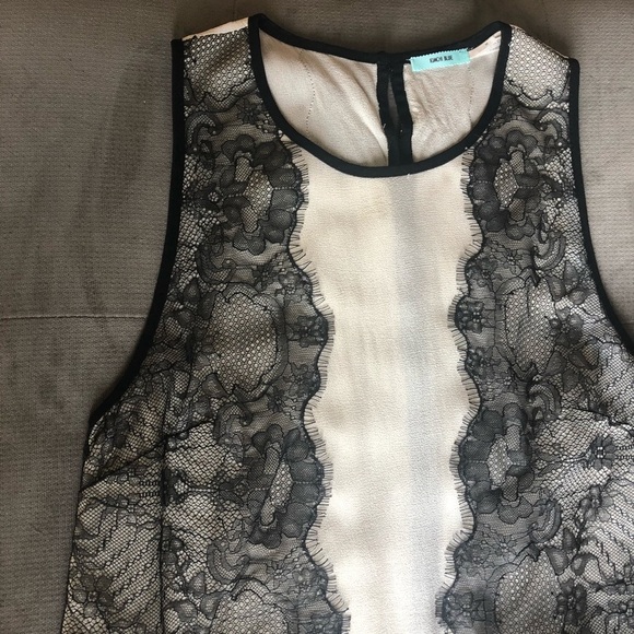UO Kimchi Blue Vivian Lace Tank Top - Picture 3 of 5